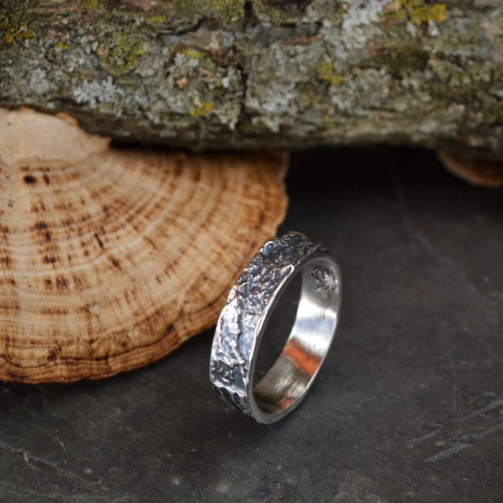Chinkapin Oak Bark Ring in Sterling Silver, Size 6.5 - Gayle Dowell