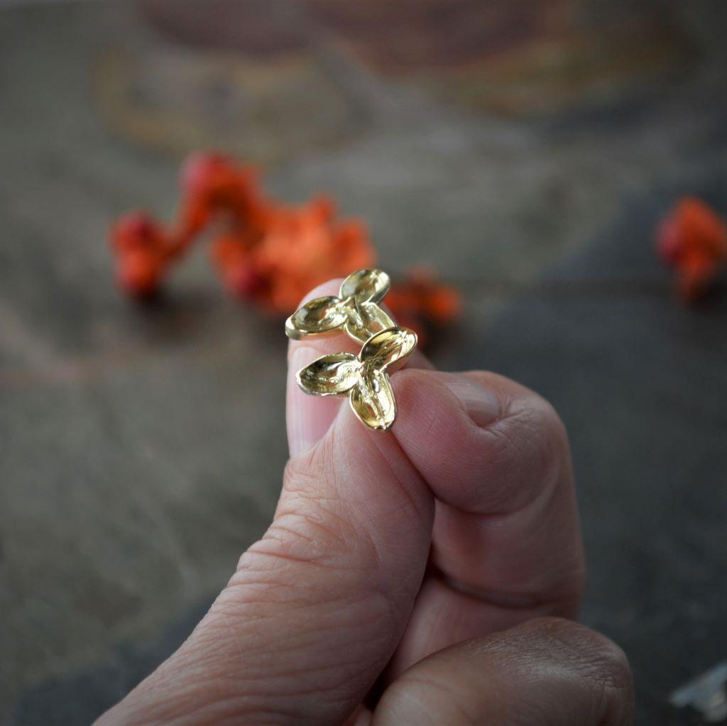 Solid 18K Yellow Gold Bittersweet Pod Stud Earrings - Gayle Dowell