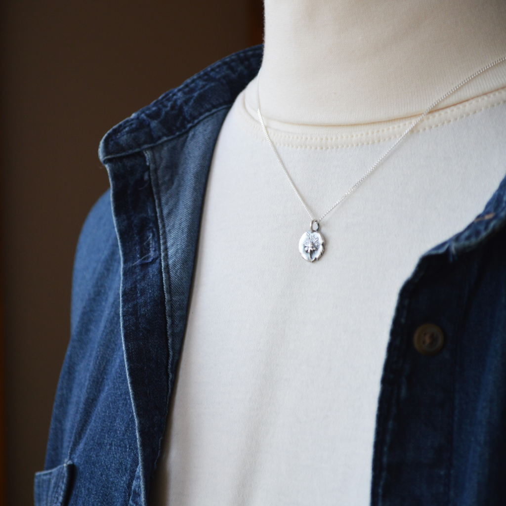 Mini Aster Pendant Necklace in Fine Silver