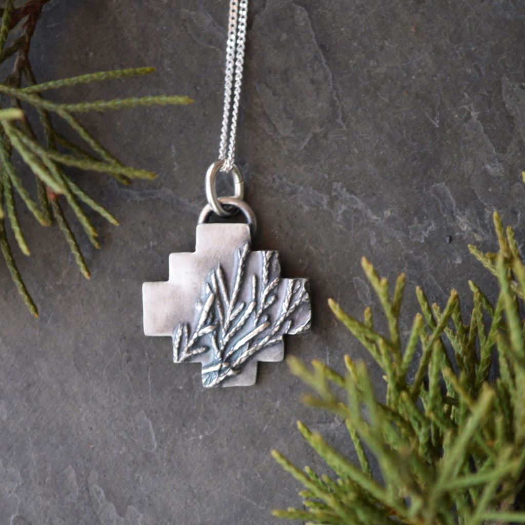 Cedar Impression Pendant Necklace in Silver
