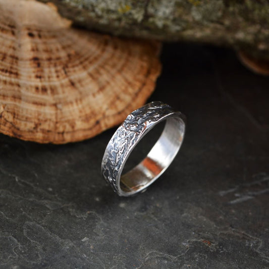 Chinkapin Oak Bark Ring in Sterling Silver, Size 7.5