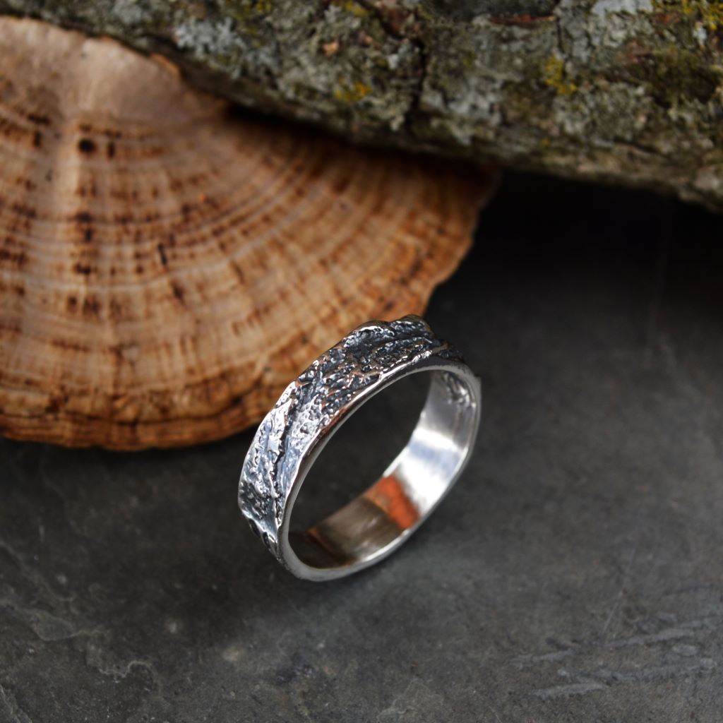 Chinkapin Oak Bark Ring in Sterling Silver, Size 7.5
