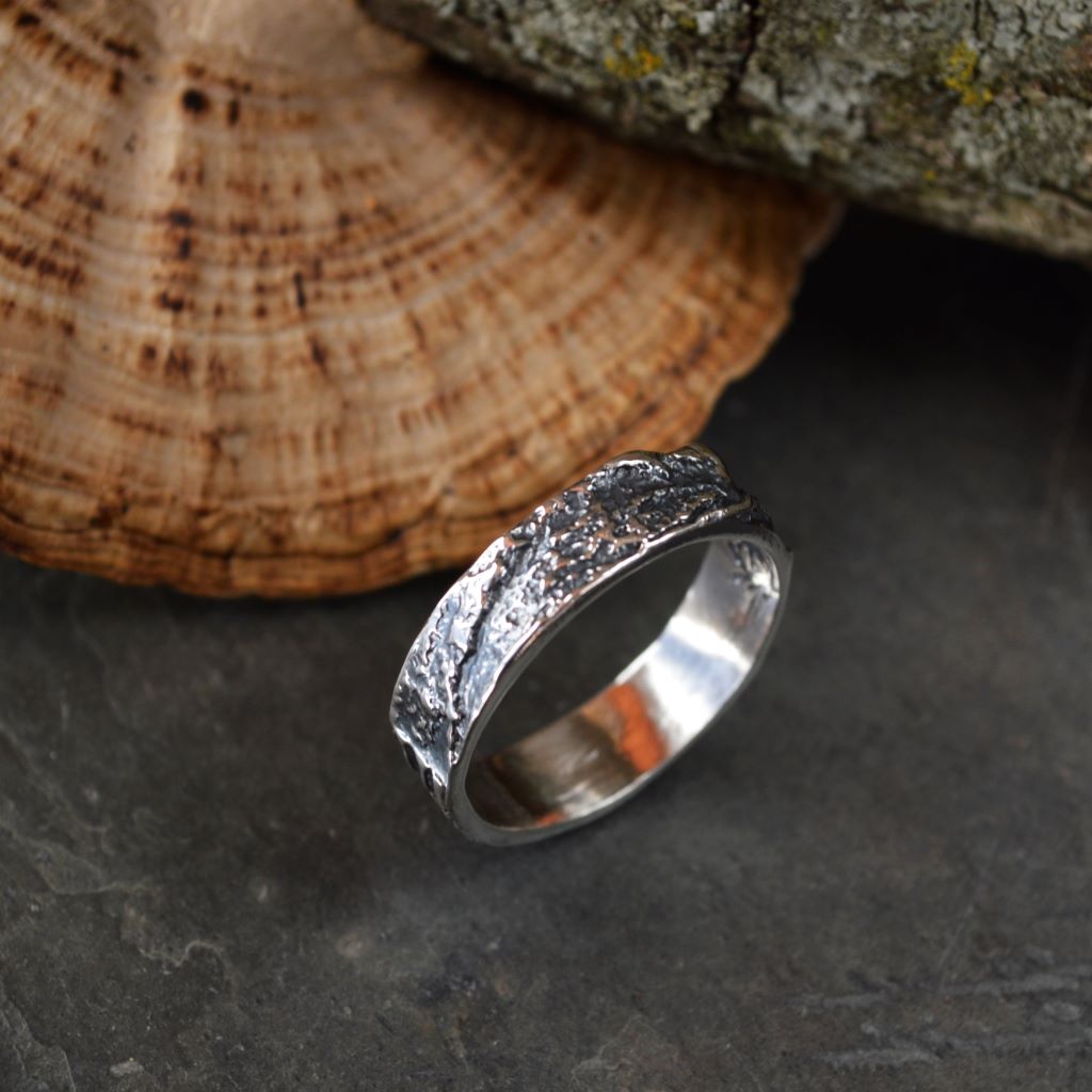 Chinkapin Oak Bark Ring in Sterling Silver, Size 6.5